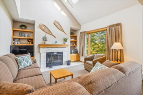 Welcoming Two bedroom Highridge Condo J3